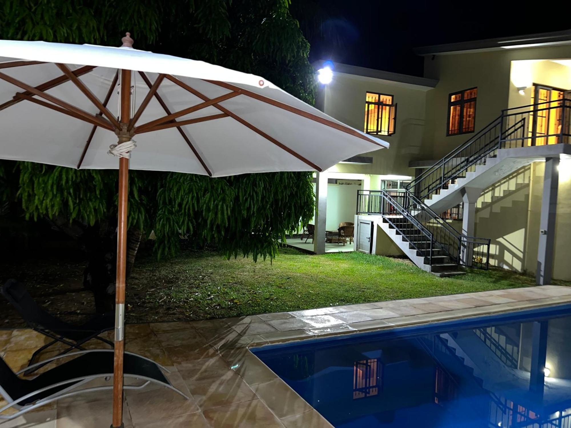 Villa Tameva Flic en Flac Bagian luar foto